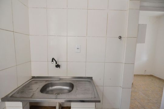 Cozinha de apartamento para alugar com 1 quarto, 42m² em Engenho Novo, Rio de Janeiro