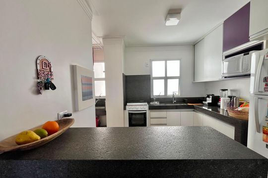 Cozinha de apartamento à venda com 2 quartos, 98m² em Parque das Flores, Campinas
