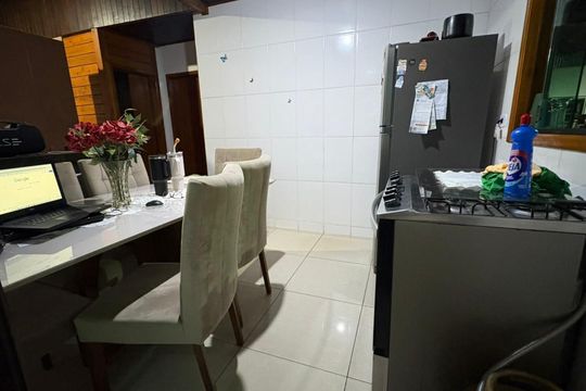 Sala/Cozinha de casa para alugar com 2 quartos, 44m² em Araguaia, Belo Horizonte