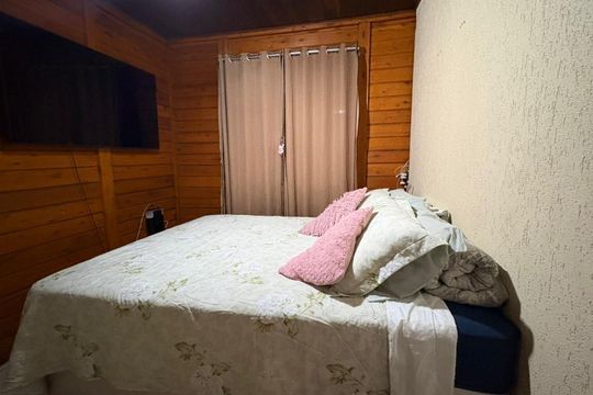 Quarto 1 de casa para alugar com 2 quartos, 44m² em Araguaia, Belo Horizonte