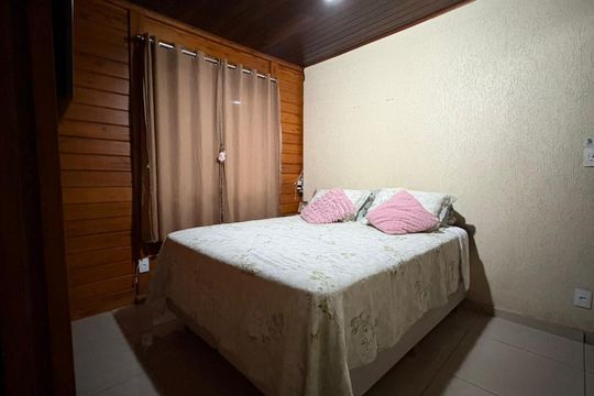 Quarto 1 de casa para alugar com 2 quartos, 44m² em Araguaia, Belo Horizonte