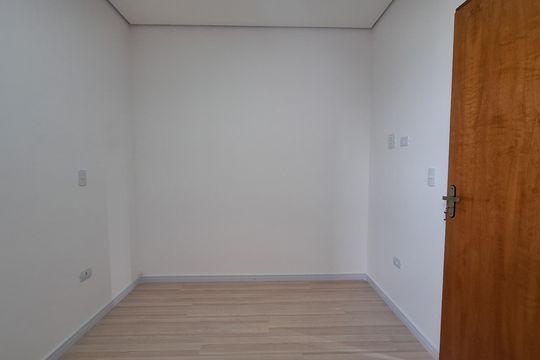 Casa à venda com 2 quartos, 110m² em Parque das Nações, Santo André