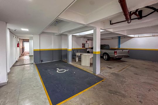 Garagem de apartamento à venda com 2 quartos, 42m² em Vila Progresso, Santo André