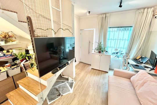 Sala de casa de condomínio à venda com 2 quartos, 100m² em Parada Inglesa, São Paulo
