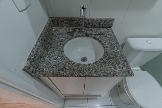 Banheiro Social de apartamento para alugar com 3 quartos, 60m² em Planalto, São Bernardo do Campo