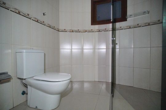 Banheiro da Suíte de apartamento para alugar com 1 quarto, 70m² em Capão da Cruz, Sapucaia do Sul