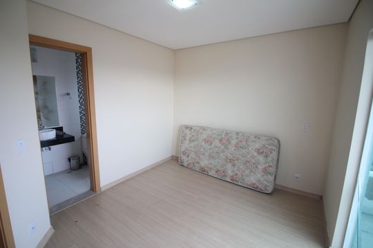 Quarto 1 de apartamento à venda com 3 quartos, 200m² em Barreiro, Belo Horizonte