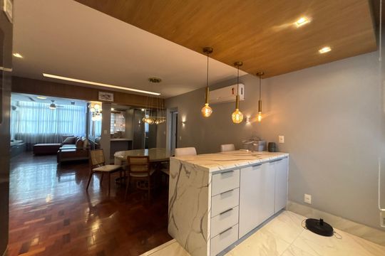 Cozinha de apartamento à venda com 3 quartos, 150m² em Copacabana, Rio de Janeiro