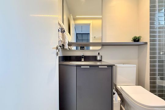Banheiro Suíte 2 de apartamento à venda com 2 quartos, 71m² em Jardim Caravelas, São Paulo