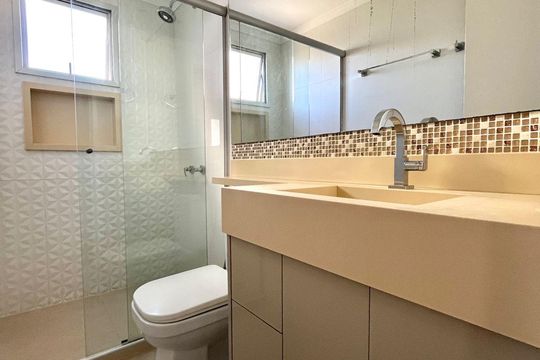Banheiro da Suíte de apartamento à venda com 2 quartos, 60m² em Jardim Boa Esperança, Campinas