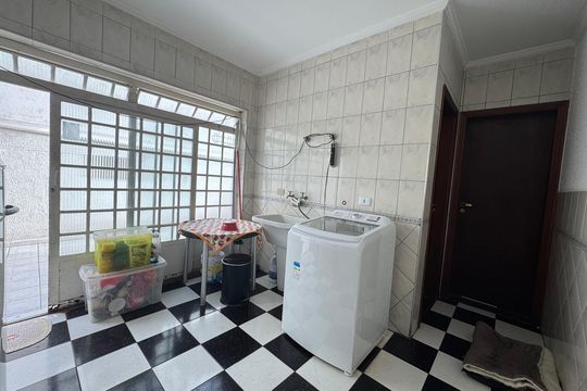 Área de Serviço de casa à venda com 6 quartos, 200m² em City Bussocaba, Osasco