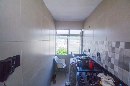 Cozinha e Área de Serviço de apartamento à venda com 2 quartos, 50m² em Realengo, Rio de Janeiro