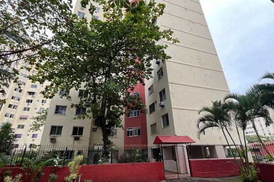 Fachada  de apartamento para alugar com 2 quartos, 48m² em Jacarepaguá, Rio de Janeiro