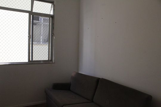 Sala de apartamento à venda com 2 quartos, 64m² em Itanhangá, Rio de Janeiro