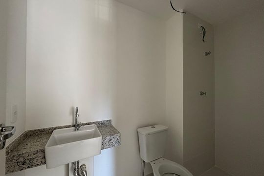 Banheiro da Suíte de apartamento à venda com 1 quarto, 28m² em Vila Olímpia, São Paulo