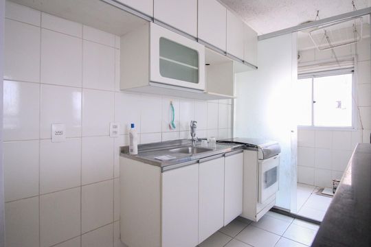 Cozinha de apartamento para alugar com 2 quartos, 46m² em Jardim Independência (são Paulo), São Paulo