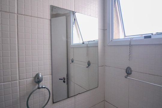 Banheiro de apartamento para alugar com 2 quartos, 46m² em Jardim Independência (são Paulo), São Paulo