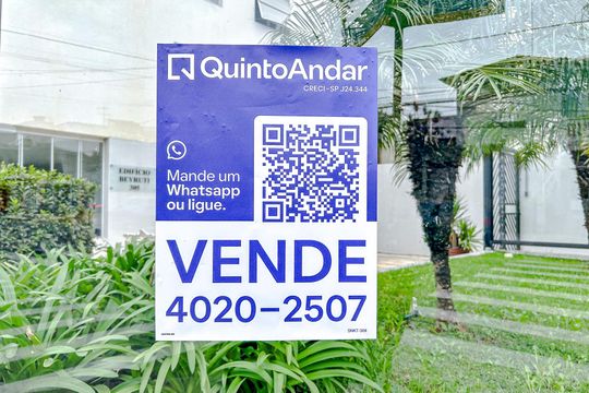 Plaquinha de apartamento à venda com 2 quartos, 70m² em Parque São Jorge, São Paulo