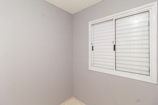 Quarto 1 de apartamento para alugar com 2 quartos, 50m² em Quitaúna, Osasco