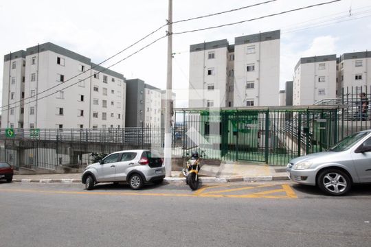 Apartamento para alugar com 2 quartos, 50m² em Quitaúna, Osasco