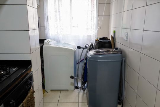 Lavanderia de apartamento para alugar com 2 quartos, 50m² em Quitaúna, Osasco