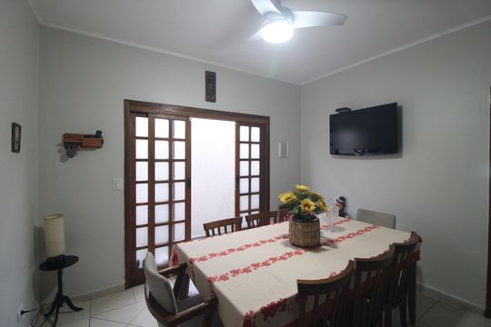 Sala 2 de casa à venda com 2 quartos, 125m² em Jardim São Bernardo, São Paulo