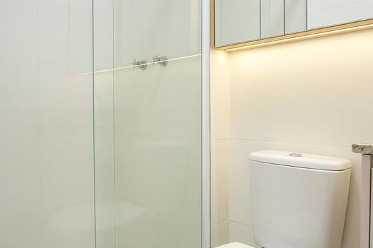 Banheiro da suíte de apartamento à venda com 2 quartos, 63m² em Centro, São Caetano do Sul