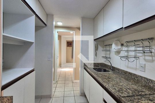Cozinha de apartamento à venda com 2 quartos, 80m² em Recreio dos Bandeirantes, Rio de Janeiro