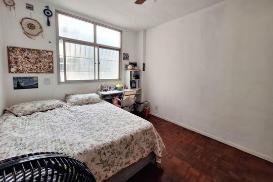 Quarto 2 de apartamento para alugar com 2 quartos, 138m² em Santa Rosa, Niterói