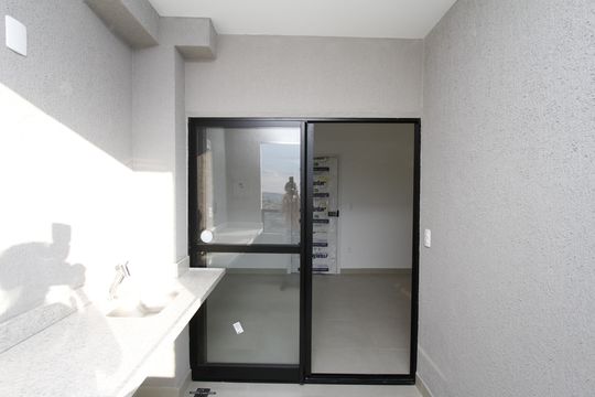 Varanda da Sala de apartamento à venda com 2 quartos, 59m² em Estoril, Belo Horizonte