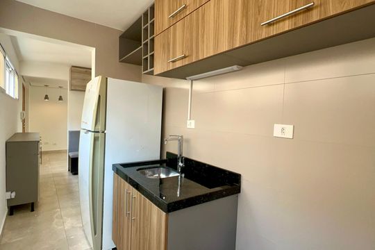 Cozinha de apartamento à venda com 3 quartos, 65m² em Alto de Pinheiros, São Paulo