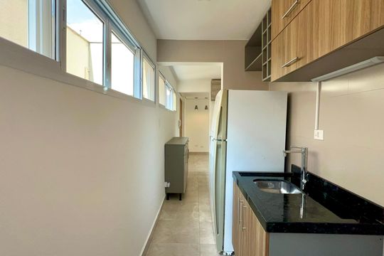 Cozinha de apartamento à venda com 3 quartos, 65m² em Alto de Pinheiros, São Paulo
