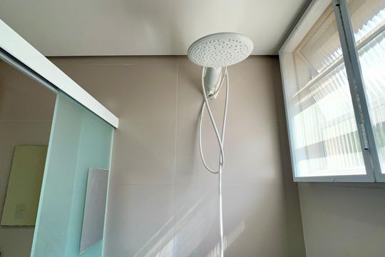 Banheiro de apartamento à venda com 3 quartos, 65m² em Alto de Pinheiros, São Paulo