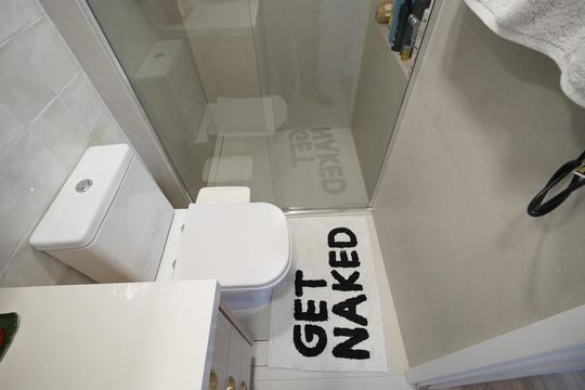 Banheiro da Suíte de apartamento à venda com 3 quartos, 64m² em Vila Assunção, Santo André