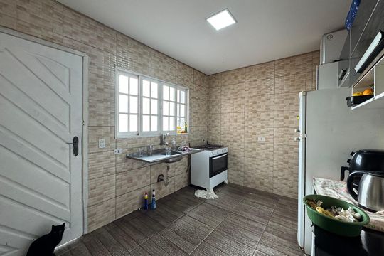 Cozinha de casa à venda com 2 quartos, 125m² em Santa Maria, Osasco