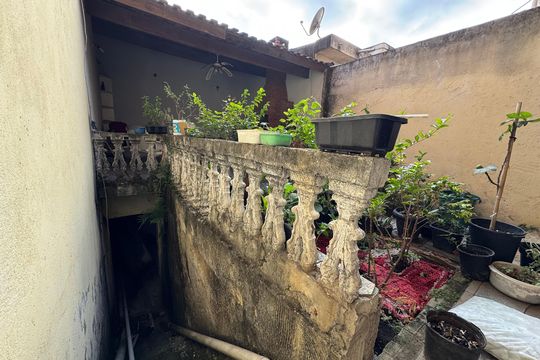 Quintal de casa à venda com 2 quartos, 125m² em Santa Maria, Osasco