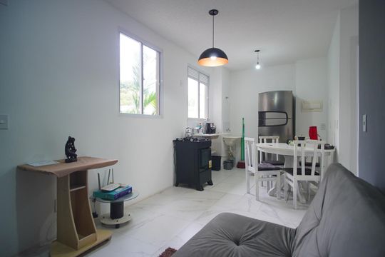 Sala de apartamento à venda com 1 quarto, 39m² em Rubem Berta, Porto Alegre