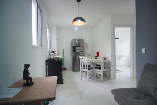Sala de apartamento à venda com 1 quarto, 39m² em Rubem Berta, Porto Alegre
