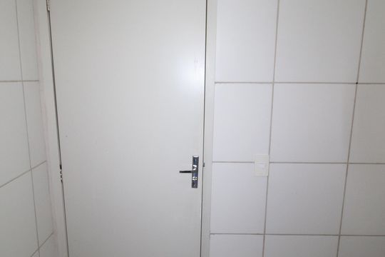 Banheiro de apartamento para alugar com 2 quartos, 56m² em Jardim das Industrias, São José dos Campos