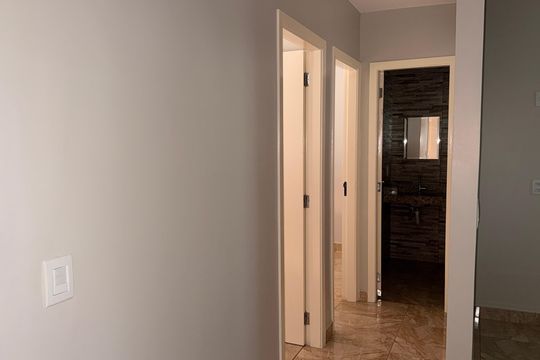 Corredo de casa de condomínio à venda com 2 quartos, 118m² em Loteamento Alphaville Residencial, Goiânia