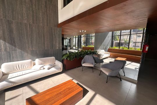 Hall de entrada de kitnet/studio para alugar com 1 quarto, 21m² em Jardim das Acacias, São Paulo