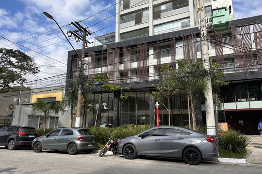 Fachada de kitnet/studio para alugar com 1 quarto, 21m² em Jardim das Acacias, São Paulo