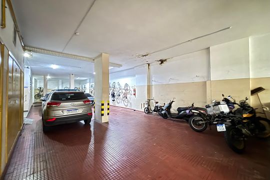 Garagem de apartamento à venda com 3 quartos, 150m² em Copacabana, Rio de Janeiro