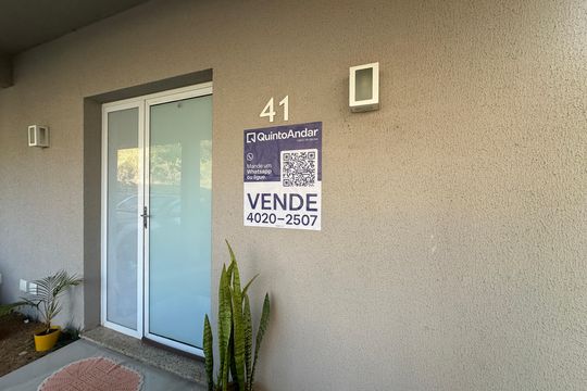 Fachada de casa de condomínio à venda com 3 quartos, 112m² em Chácaras São Luís, Barueri