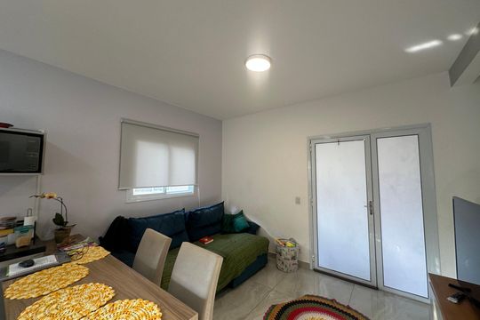 Sala de casa de condomínio à venda com 3 quartos, 112m² em Chácaras São Luís, Barueri