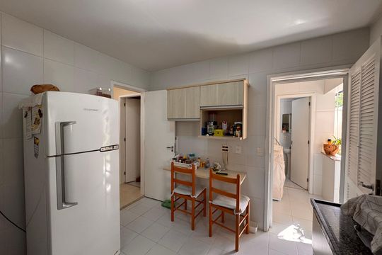 Cozinha de casa de condomínio à venda com 5 quartos, 203m² em Recreio dos Bandeirantes, Rio de Janeiro