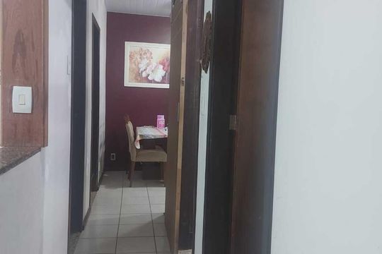 Corredor de casa para alugar com 2 quartos, 130m² em Vargem Pequena, Rio de Janeiro