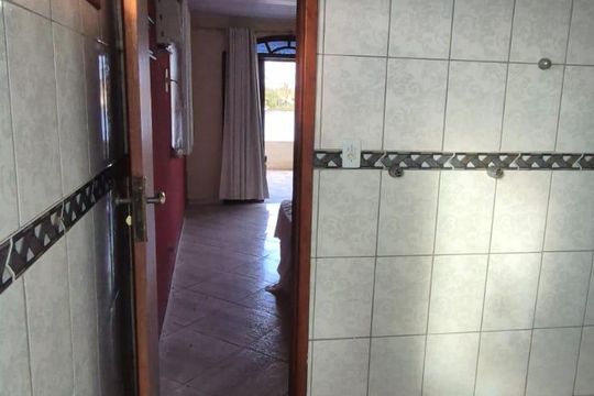 Banheiro de casa para alugar com 4 quartos, 140m² em Unamar, Cabo Frio