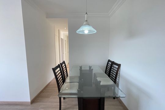 Sala de apartamento à venda com 3 quartos, 60m² em Conjunto Promorar Raposo Tavares, São Paulo