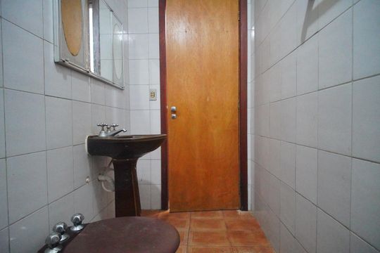 Banheiro de apartamento para alugar com 1 quarto, 45m² em Vargas, Sapucaia do Sul
